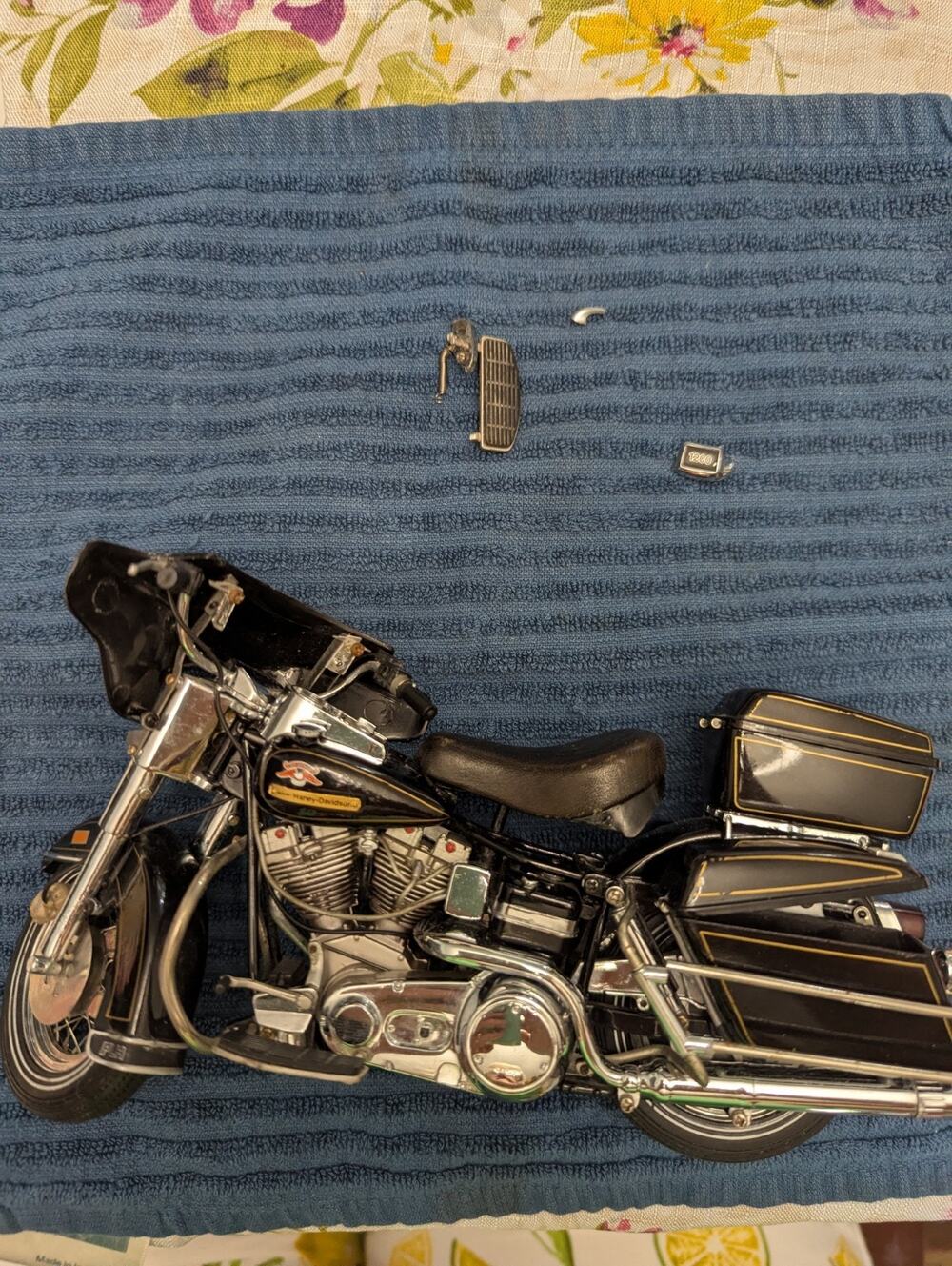 1976 Franklin Mint Harley Davidson Electra Glide Die Cast 1:10 Scale, PARTS .